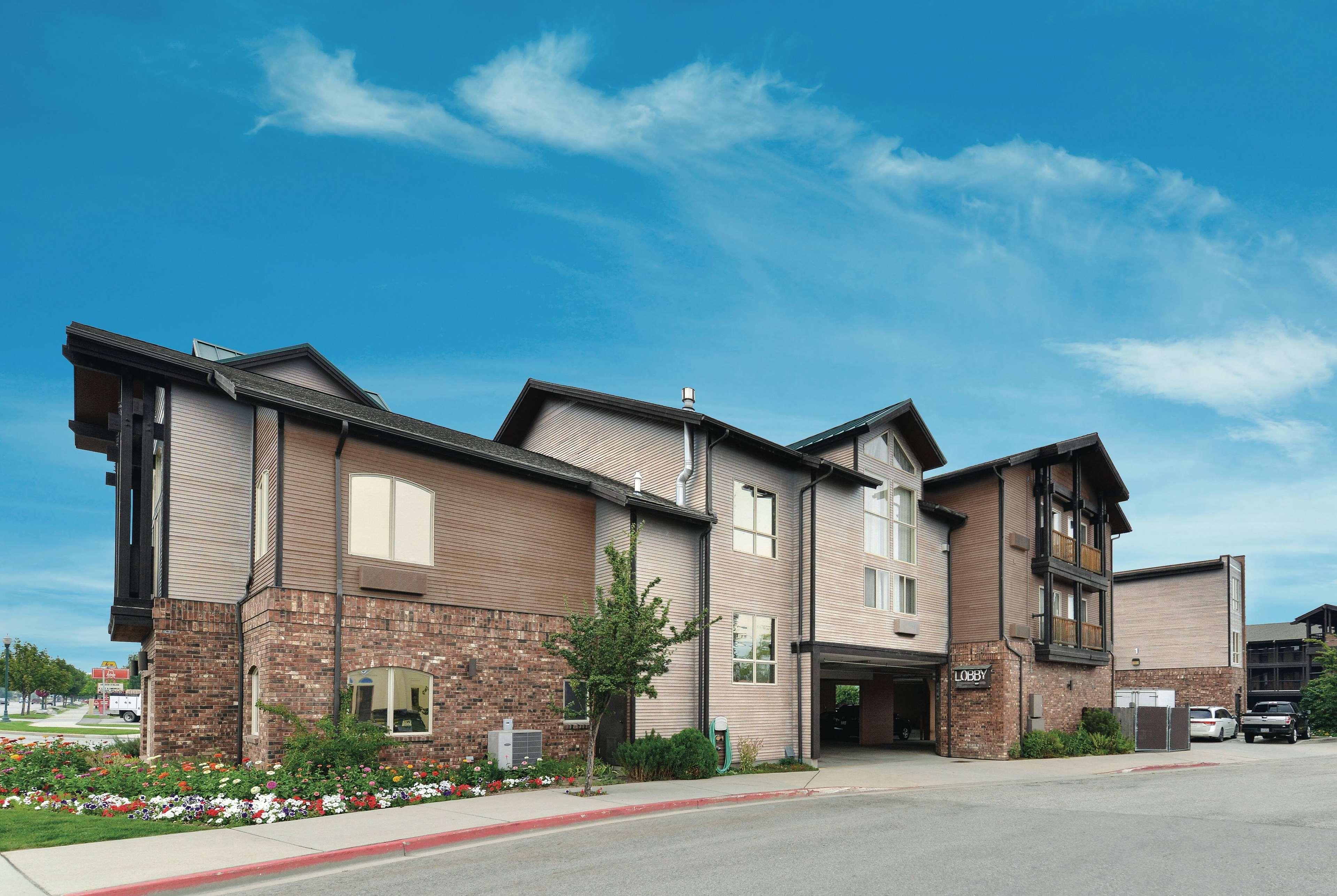 Cedar Street Hotel & Suites Sandpoint Exterior photo